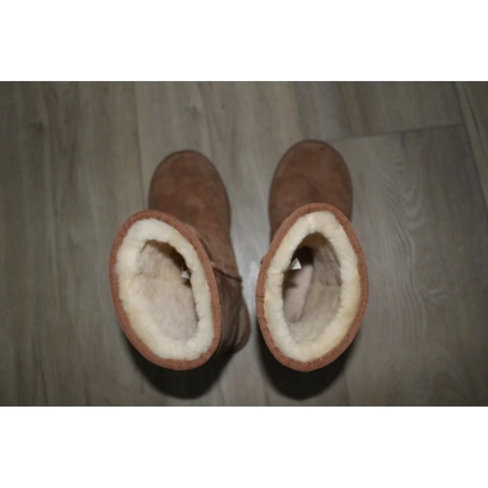 UGG classic short